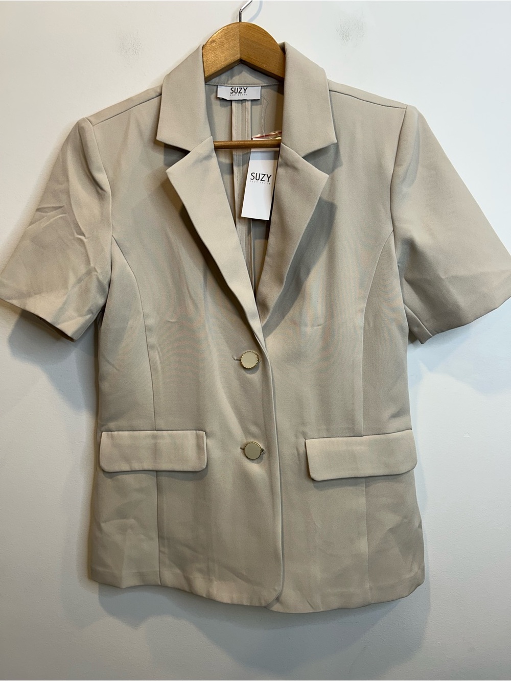Suzy Shier Beige Short Sleeve Blazer